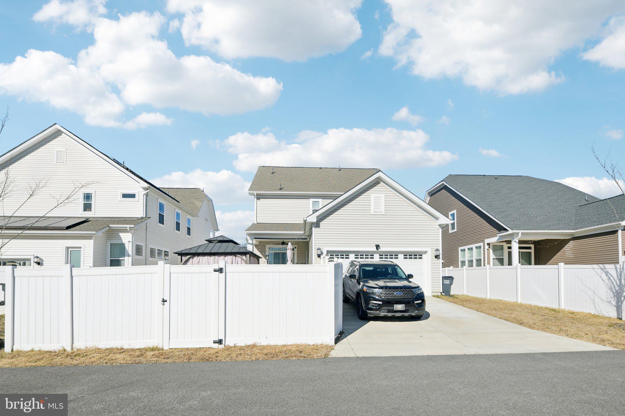 STONEHAVEN - Residential