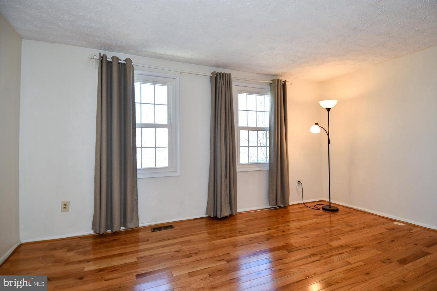 NEWINGTON FOREST - Residential Lease