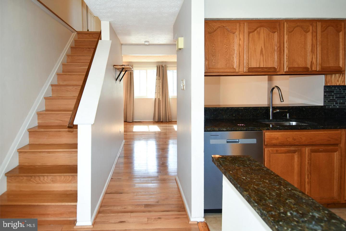 NEWINGTON FOREST - Residential Lease