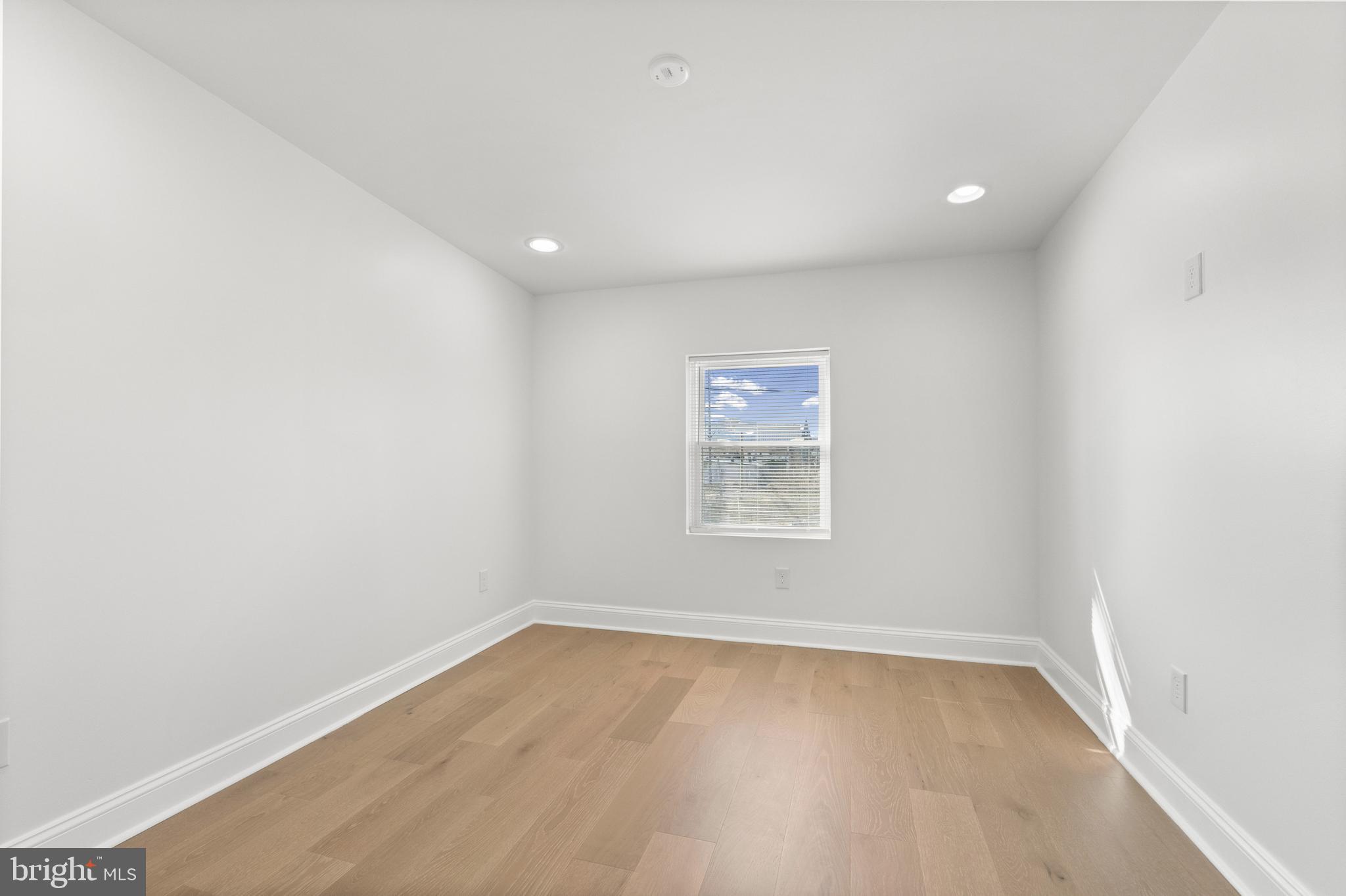 OLIVER - Residential