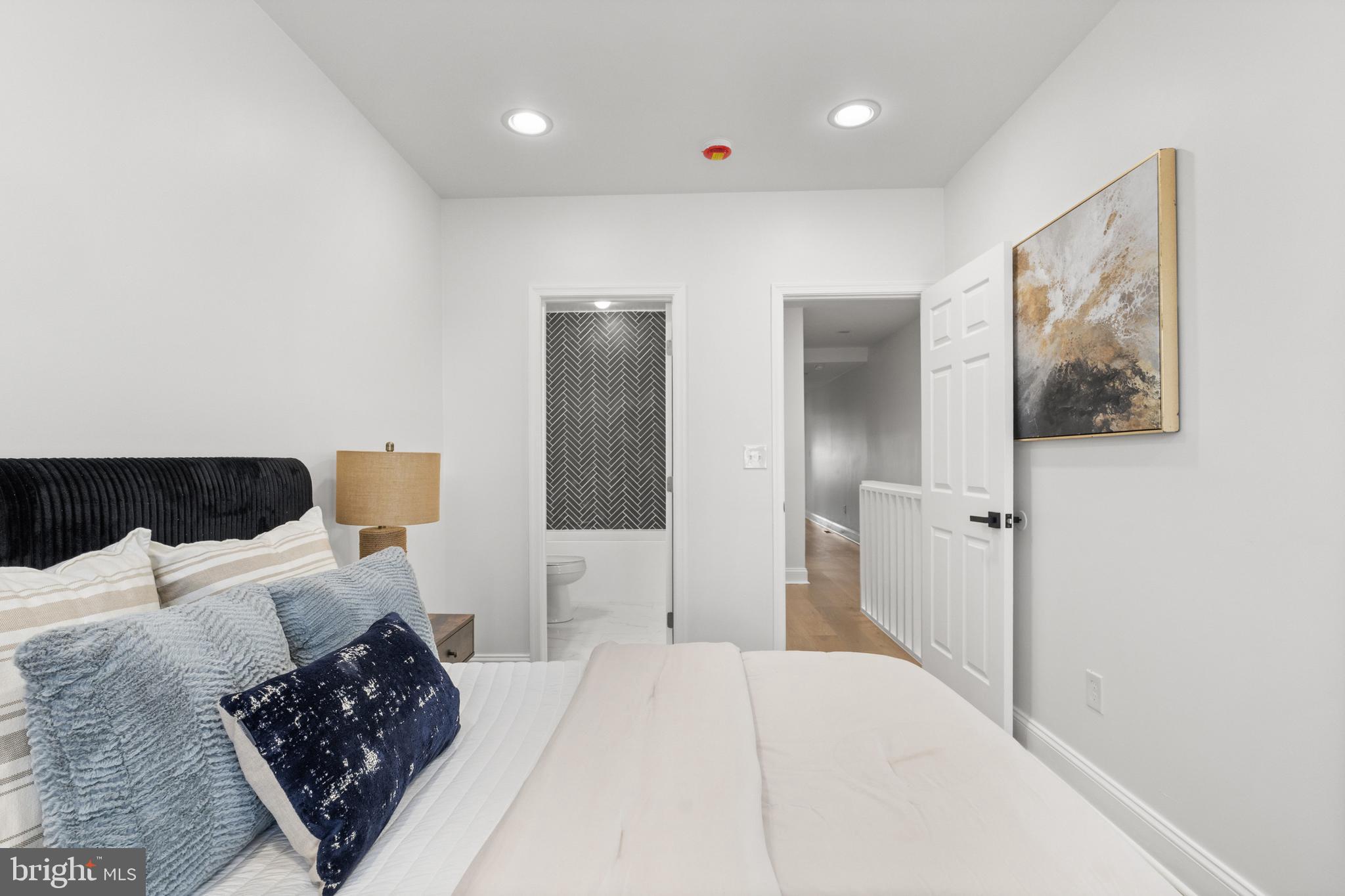 OLIVER - Residential