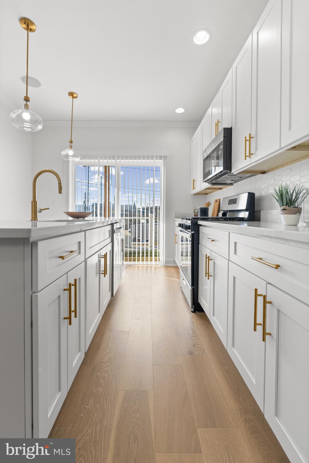 OLIVER - Residential