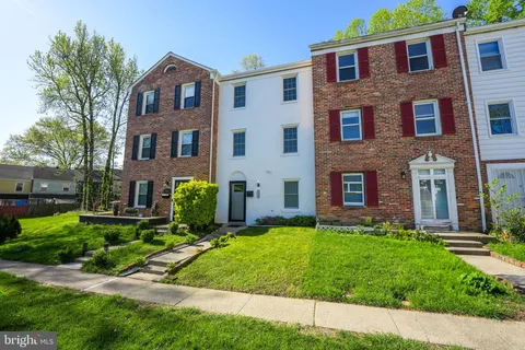 2925 Wythe Court, Woodbridge, VA MLS: VAPW2092322