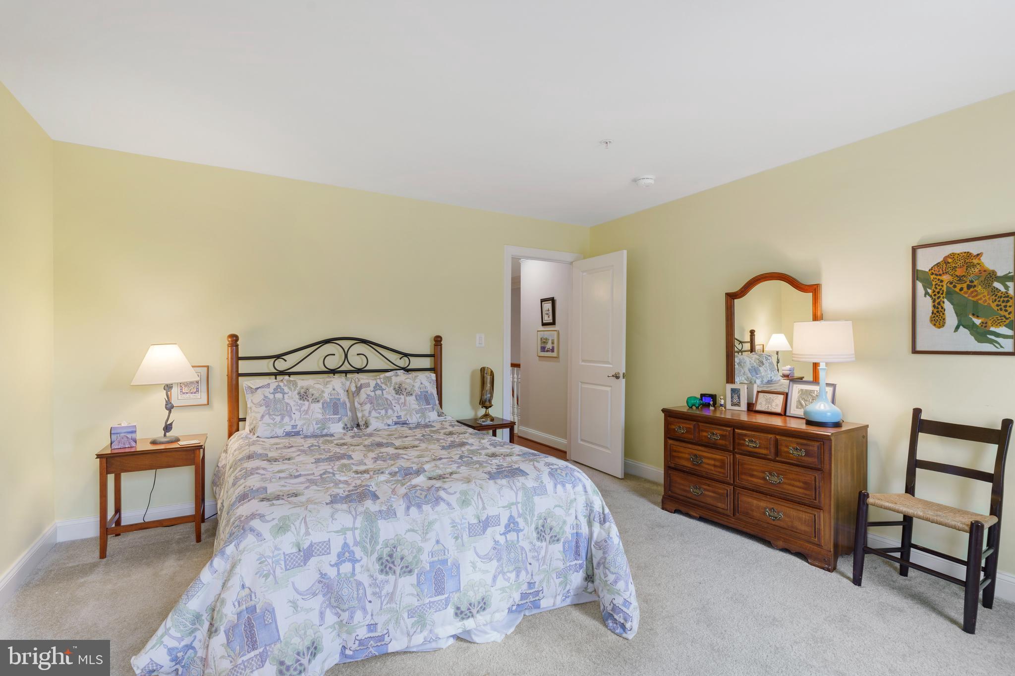 STONELEIGH SUMMIT - Residential