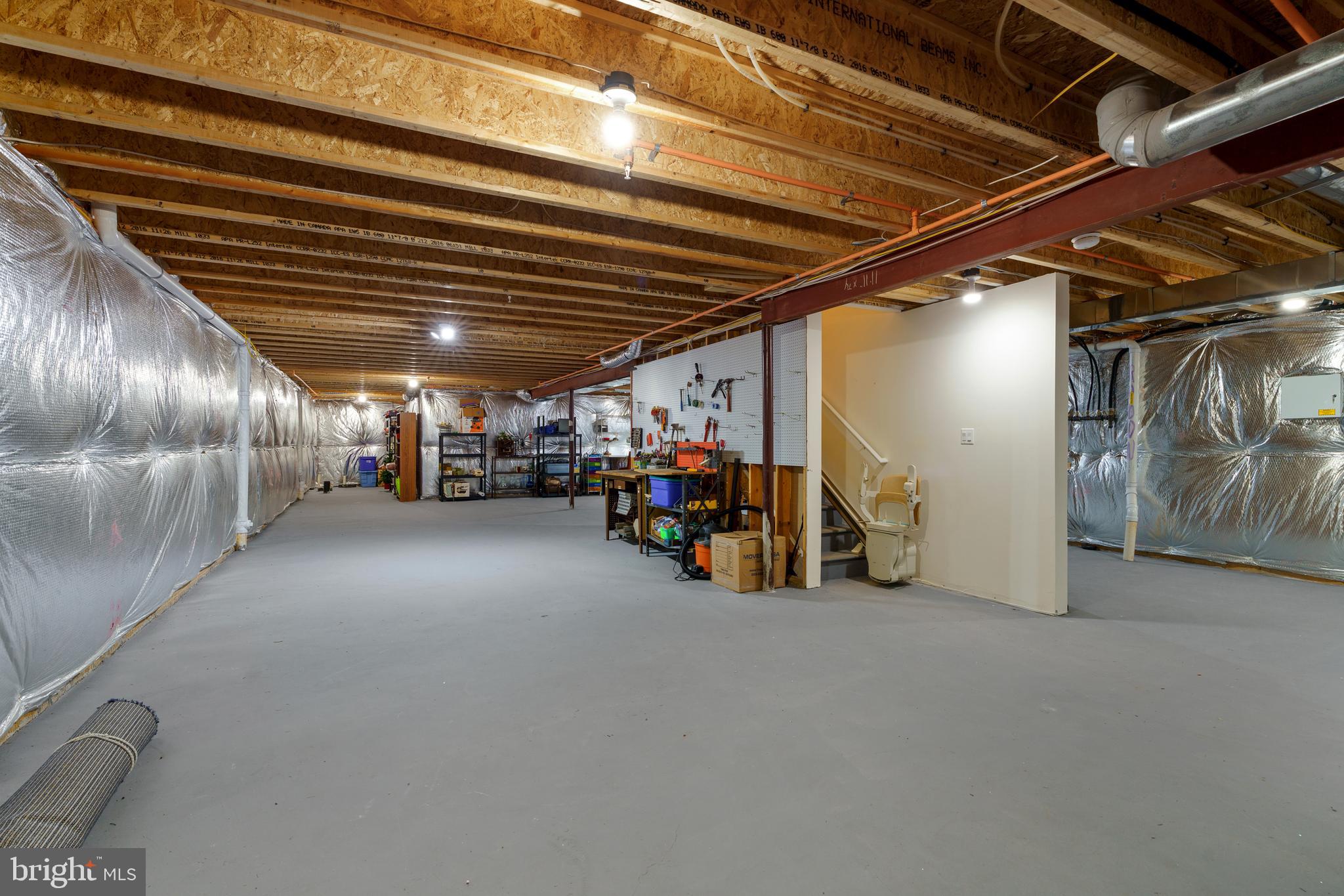 STONELEIGH SUMMIT - Residential