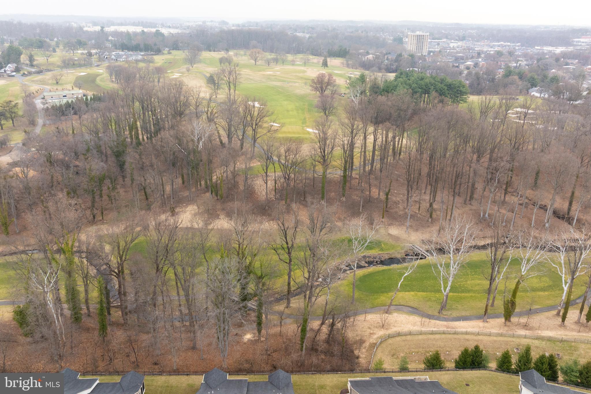 STONELEIGH SUMMIT - Residential