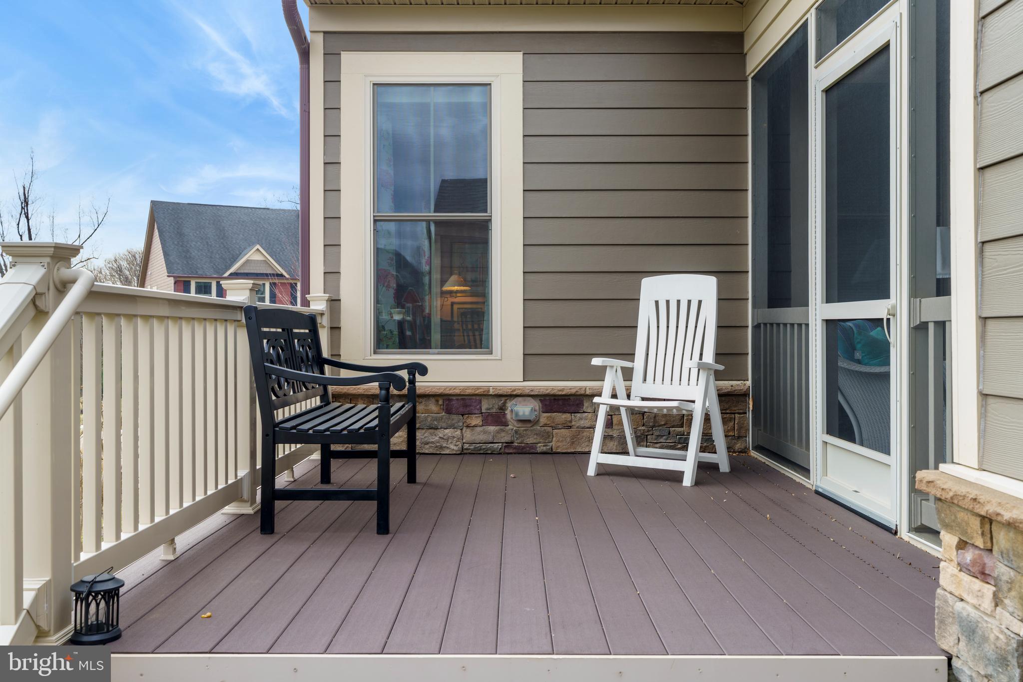 STONELEIGH SUMMIT - Residential