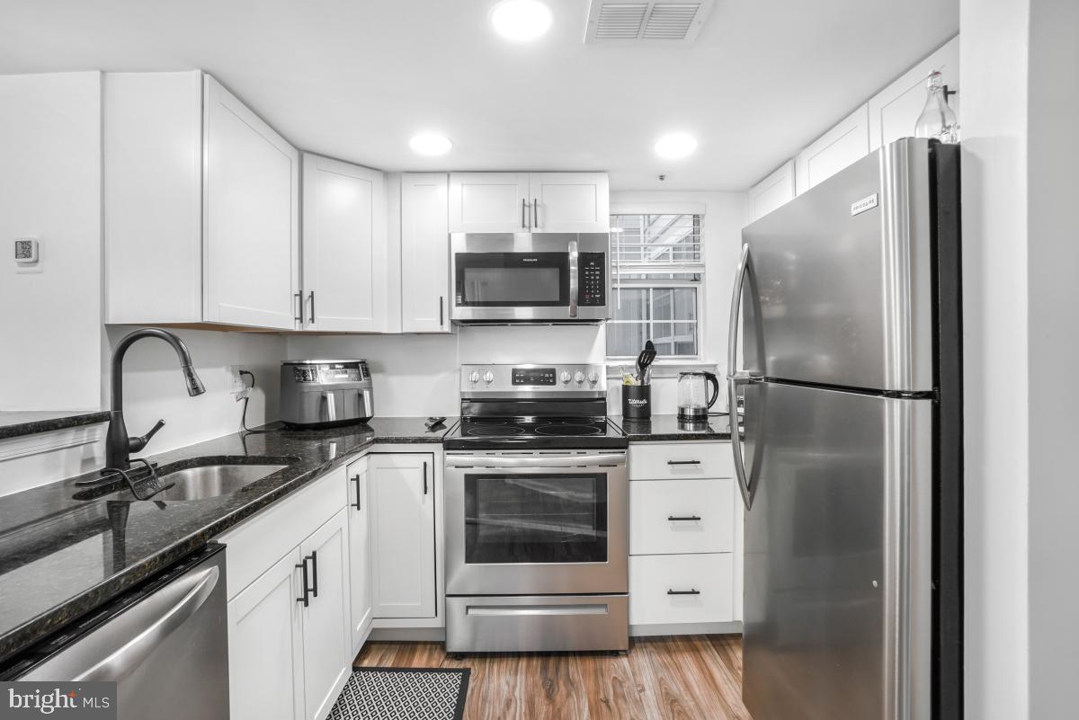 THE VISTAS - Residential