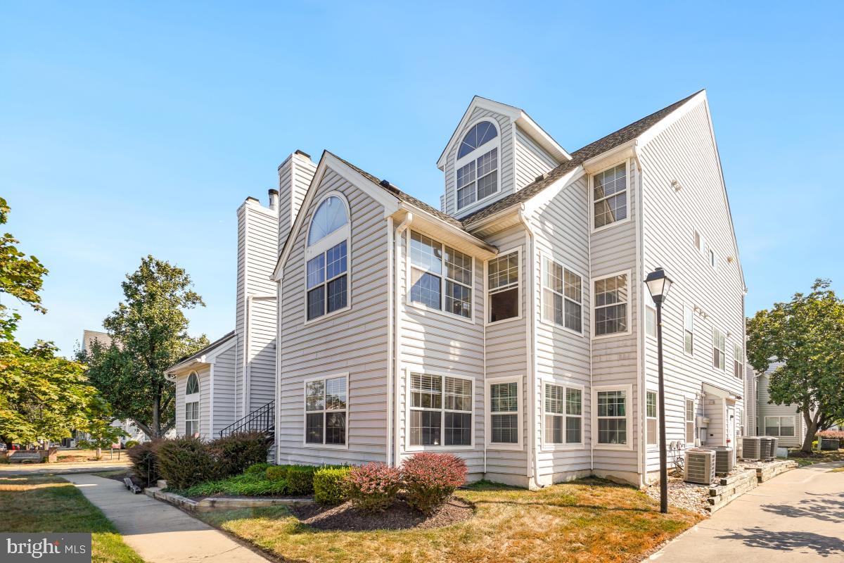 THE VISTAS - Residential