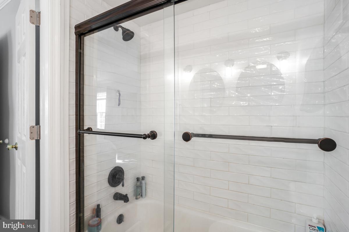 THE VISTAS - Residential