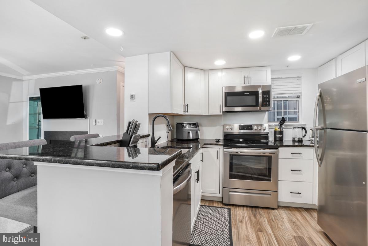 THE VISTAS - Residential