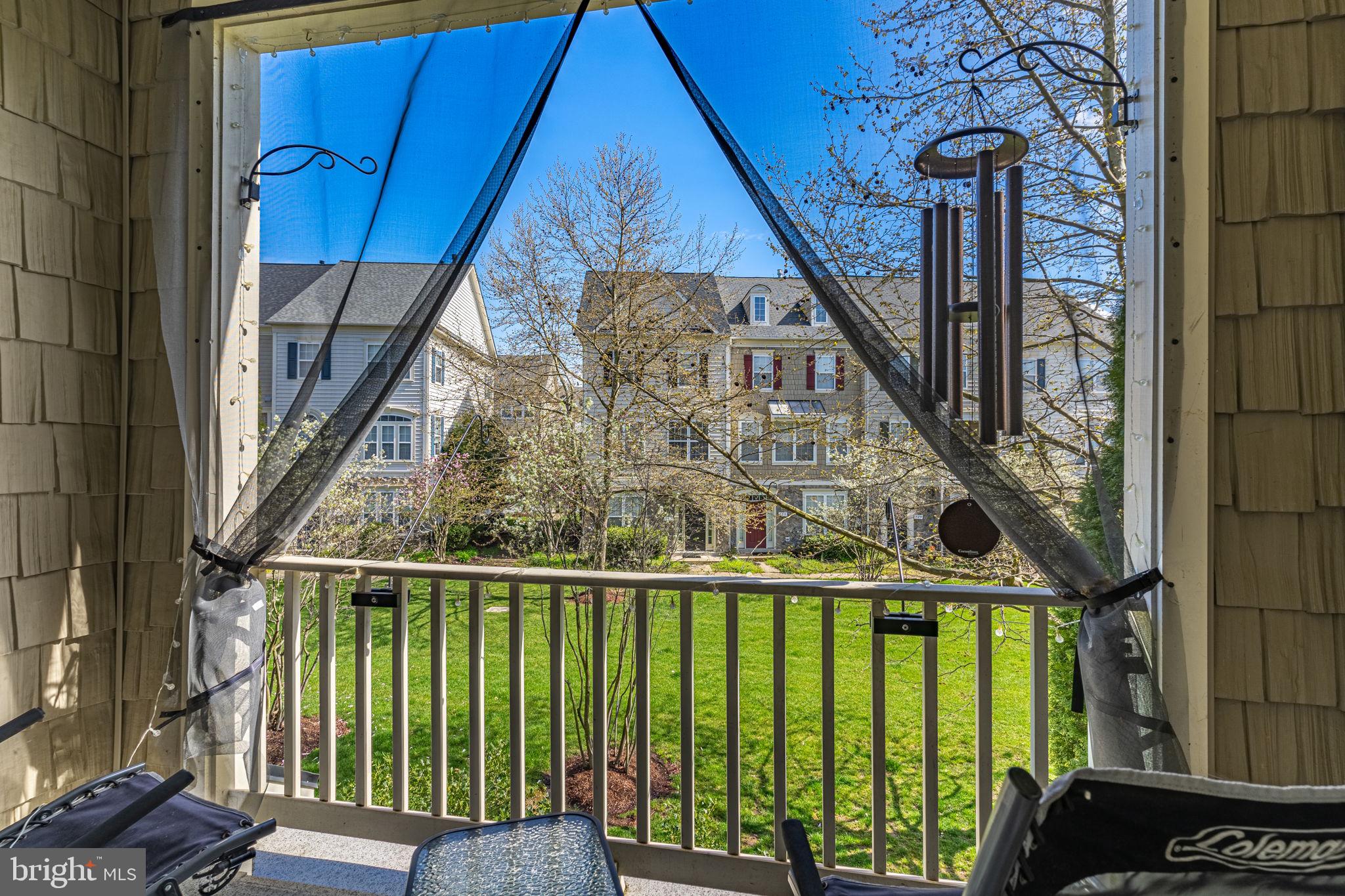 742 COLLINGTON COURT