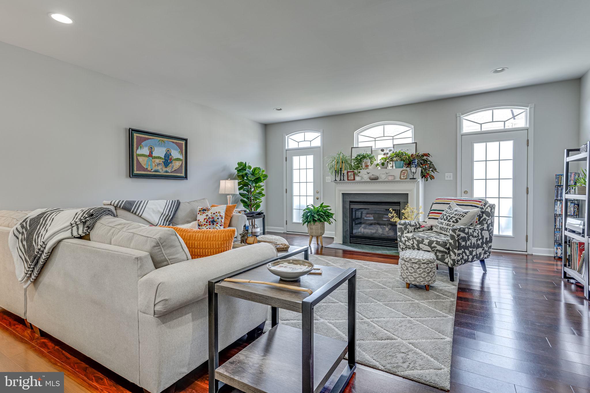 742 COLLINGTON COURT