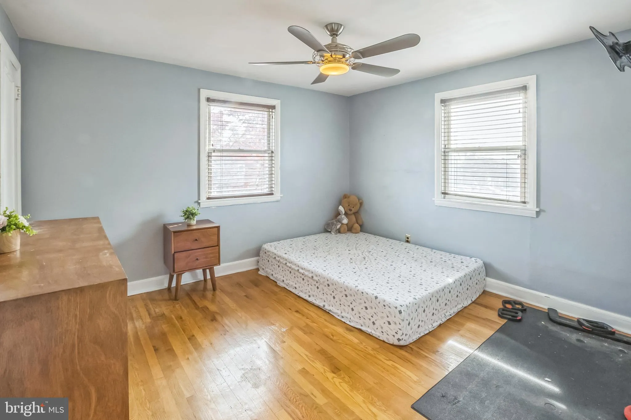 Wilmington, Delaware 19804, United States, 2 Bedrooms Bedrooms, ,1 BathroomBathrooms,Residential,Contingent,108000