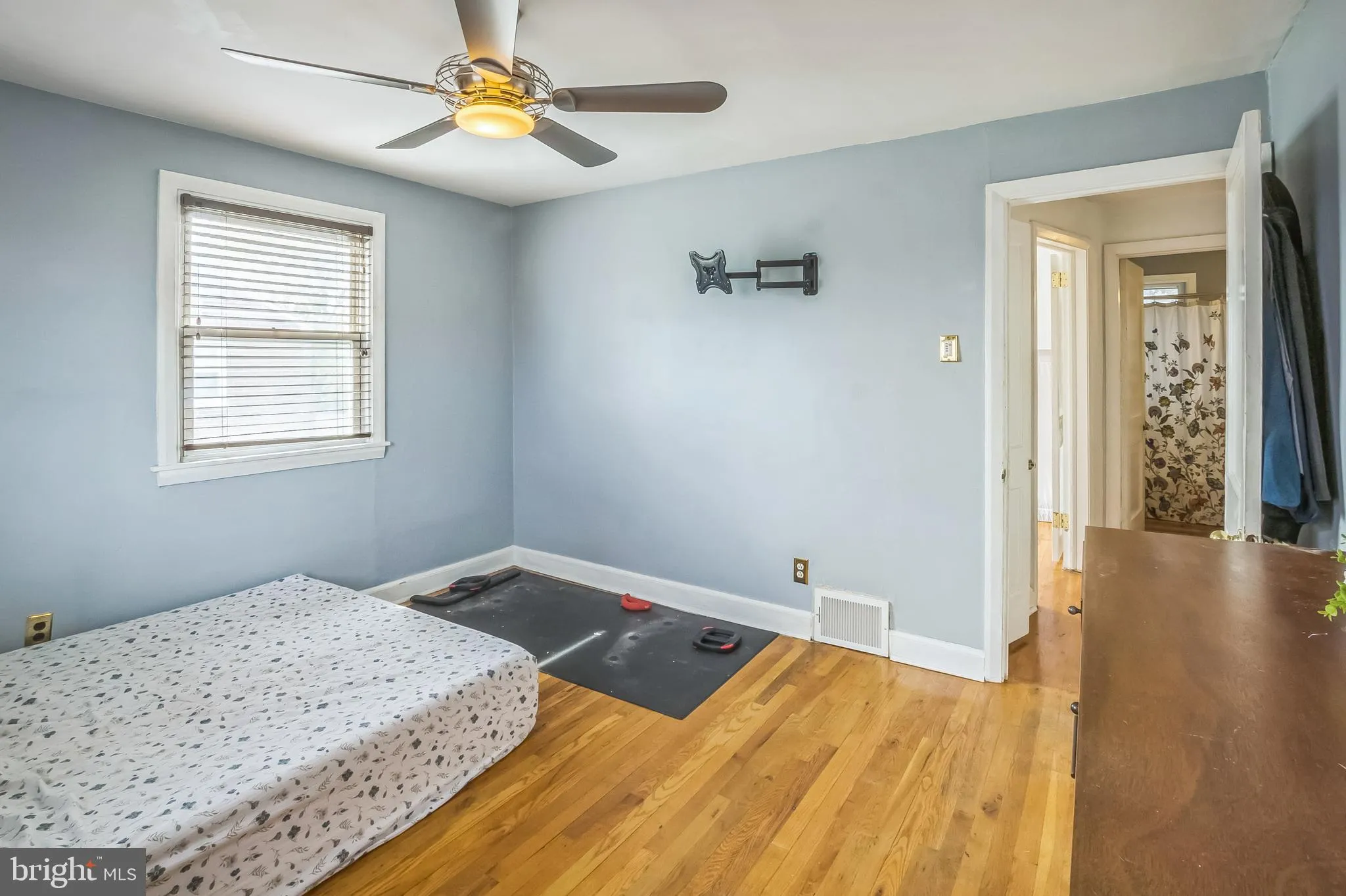 Wilmington, Delaware 19804, United States, 2 Bedrooms Bedrooms, ,1 BathroomBathrooms,Residential,Contingent,108000