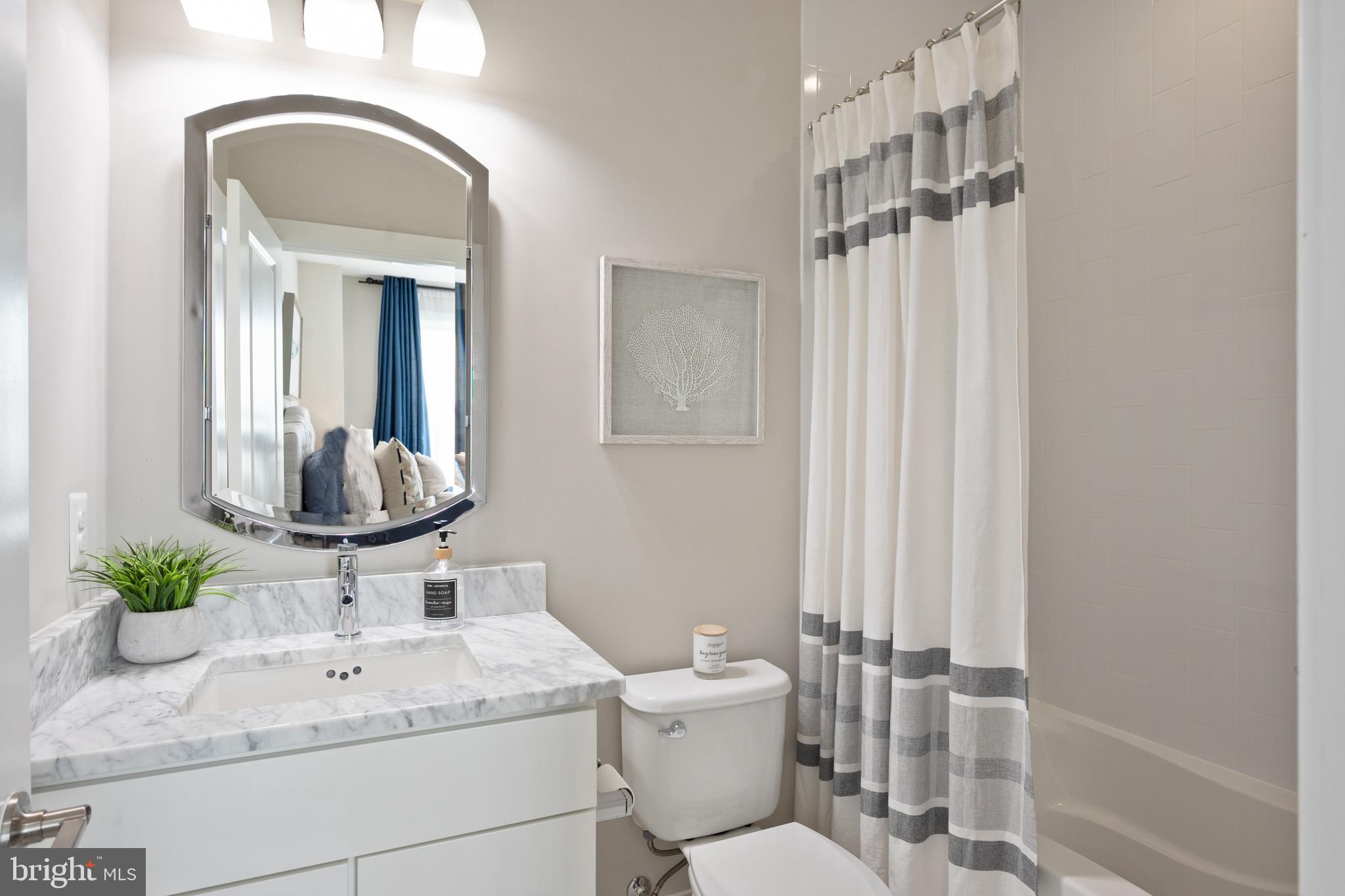 MAJESTY WEST - Residential