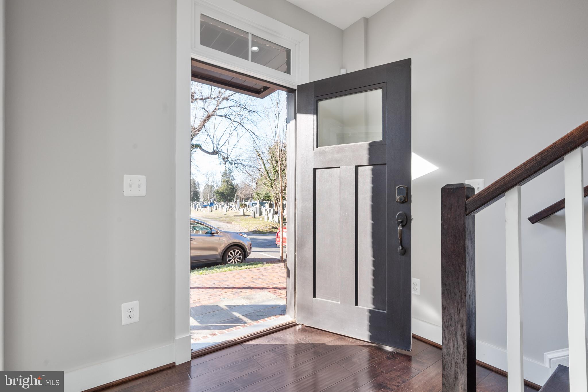 MAJESTY WEST - Residential