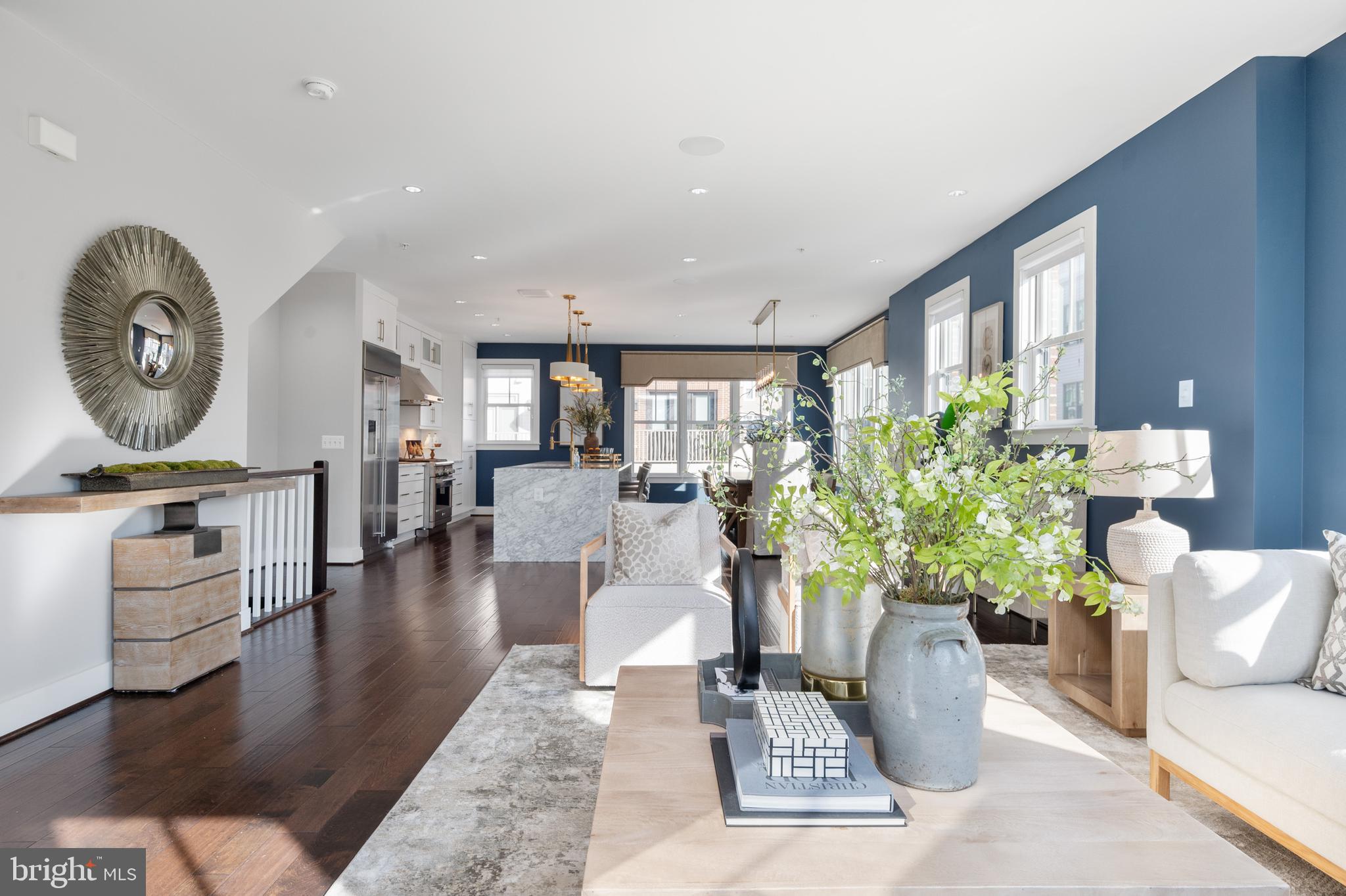 MAJESTY WEST - Residential