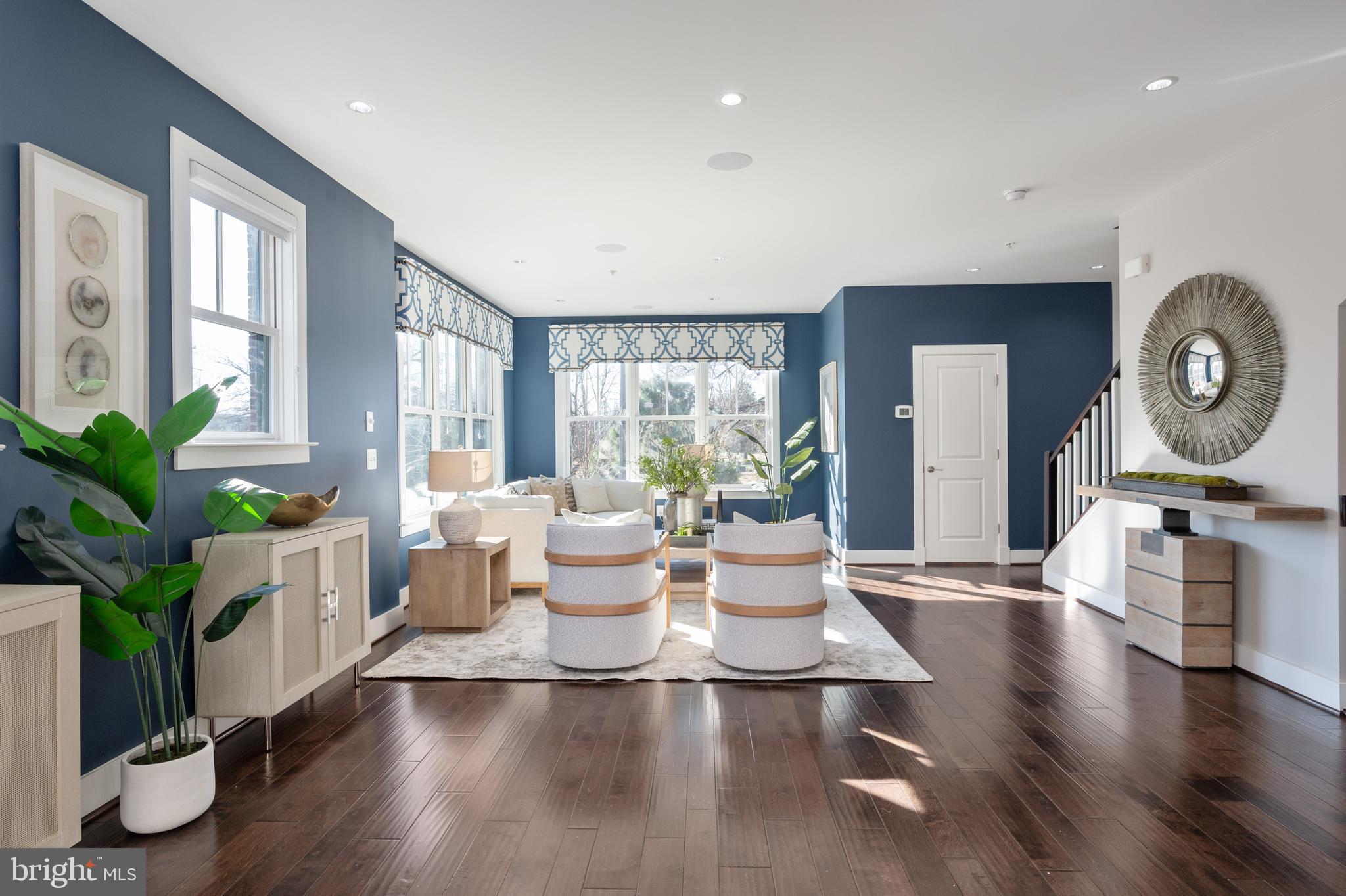 MAJESTY WEST - Residential