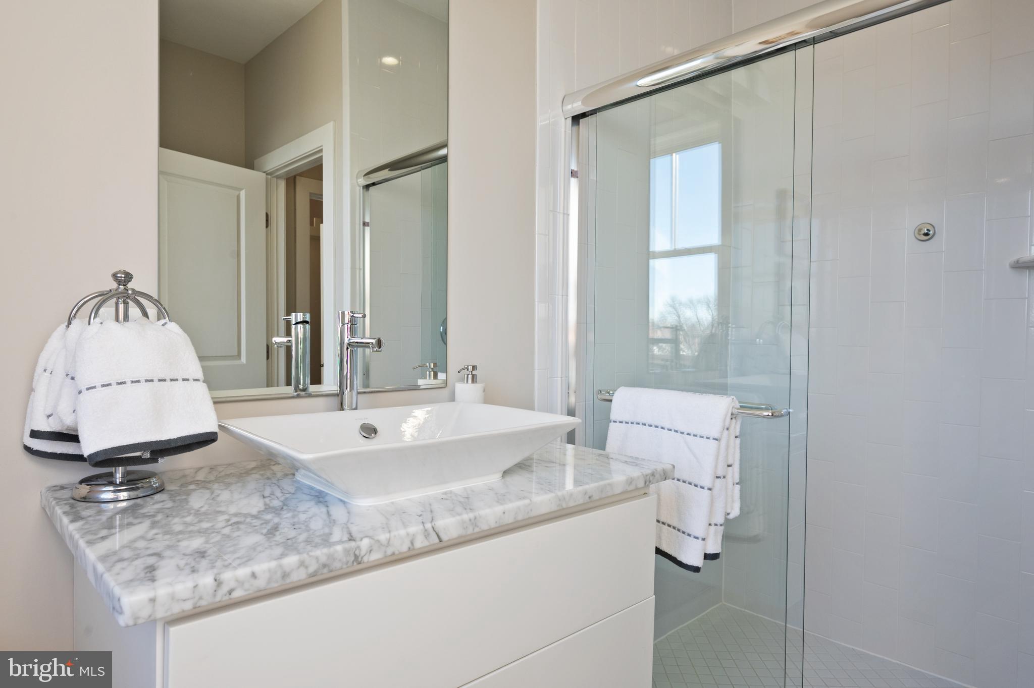 MAJESTY WEST - Residential