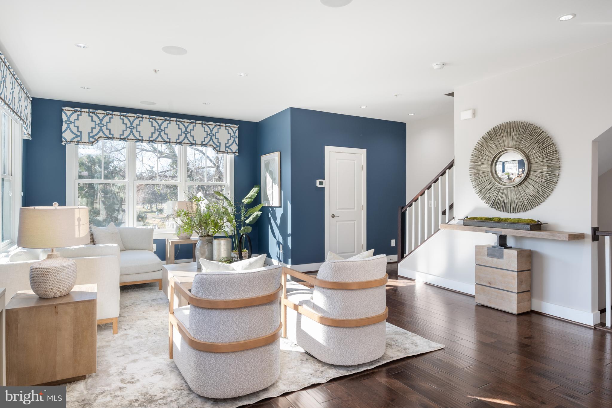 MAJESTY WEST - Residential