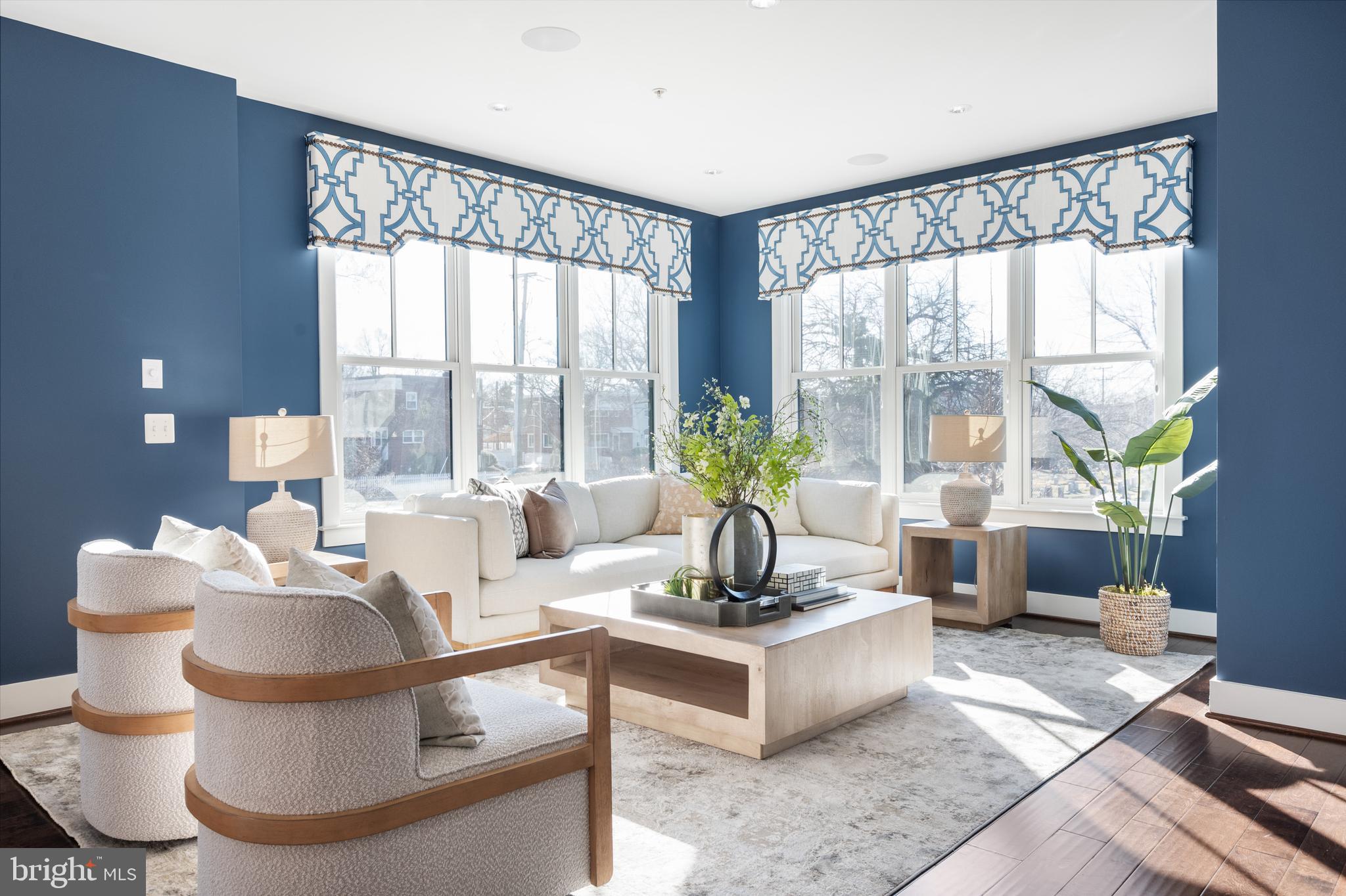 MAJESTY WEST - Residential