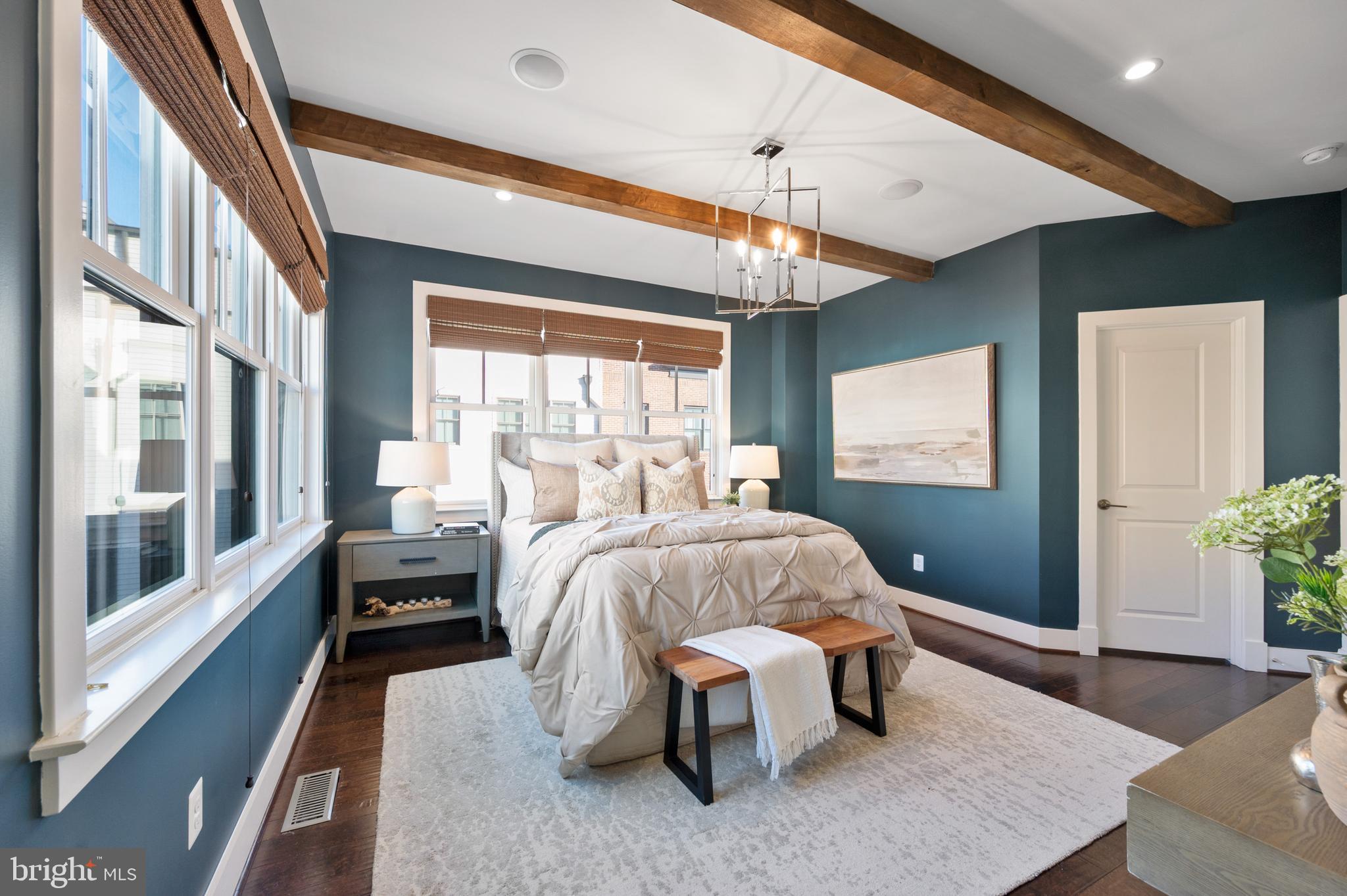 MAJESTY WEST - Residential