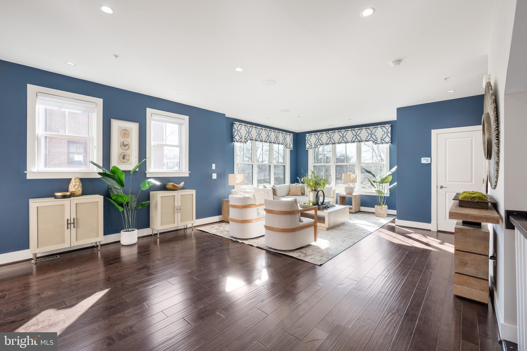 MAJESTY WEST - Residential