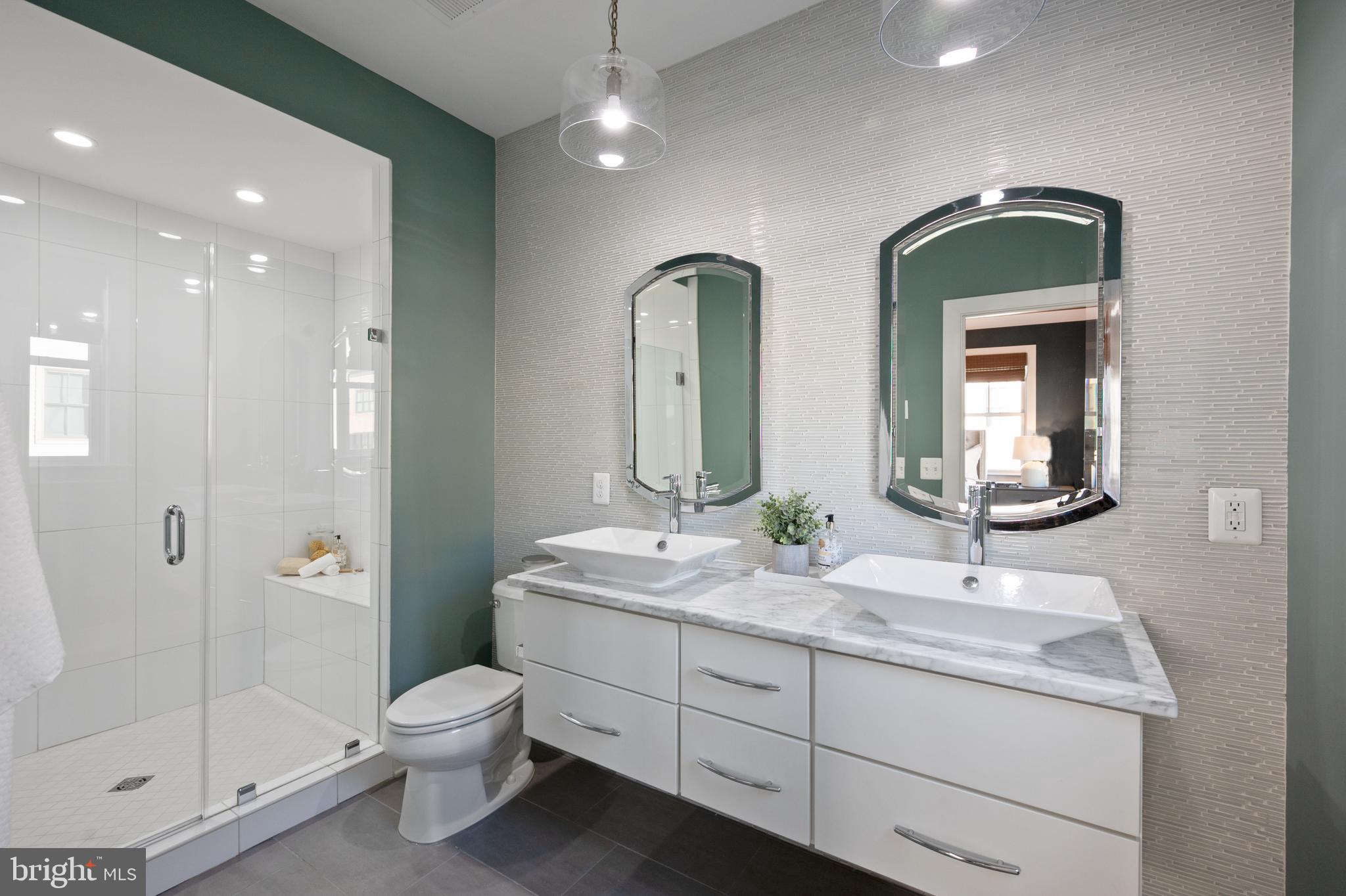 MAJESTY WEST - Residential