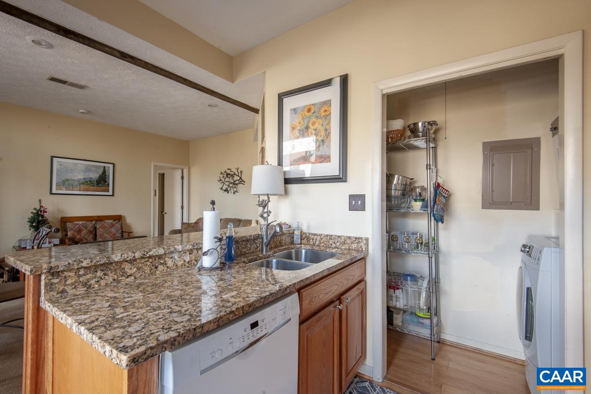 WINTERGREEN RESORT - Residential