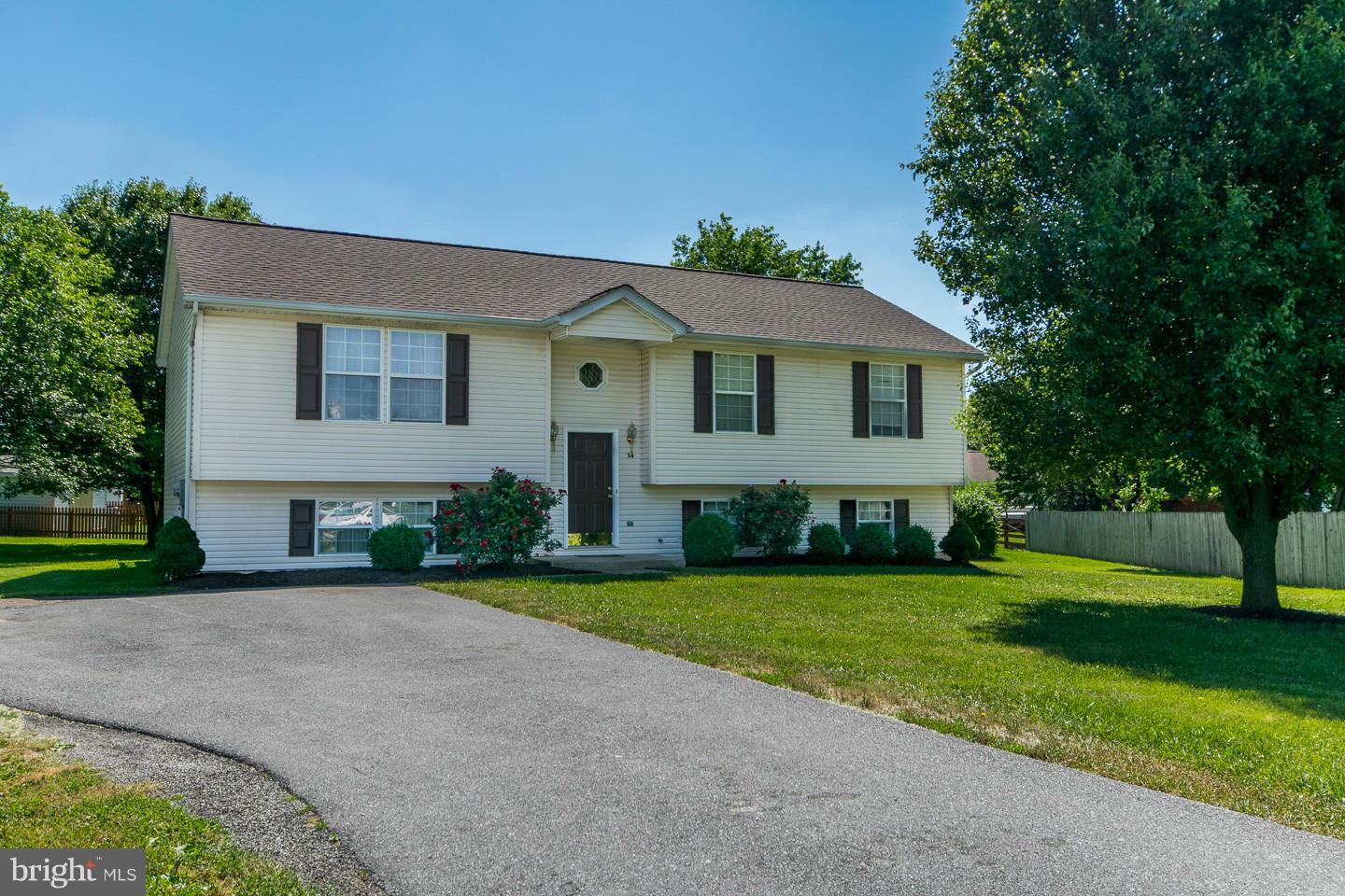 BRIAR RUN - Residential