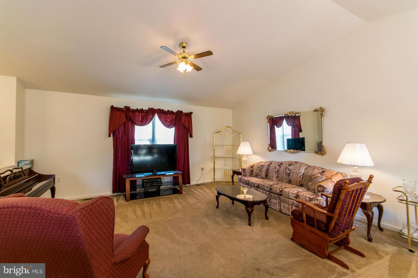 BRIAR RUN - Residential