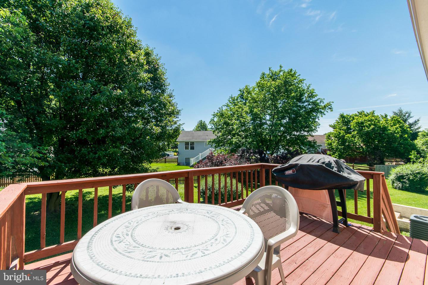 BRIAR RUN - Residential