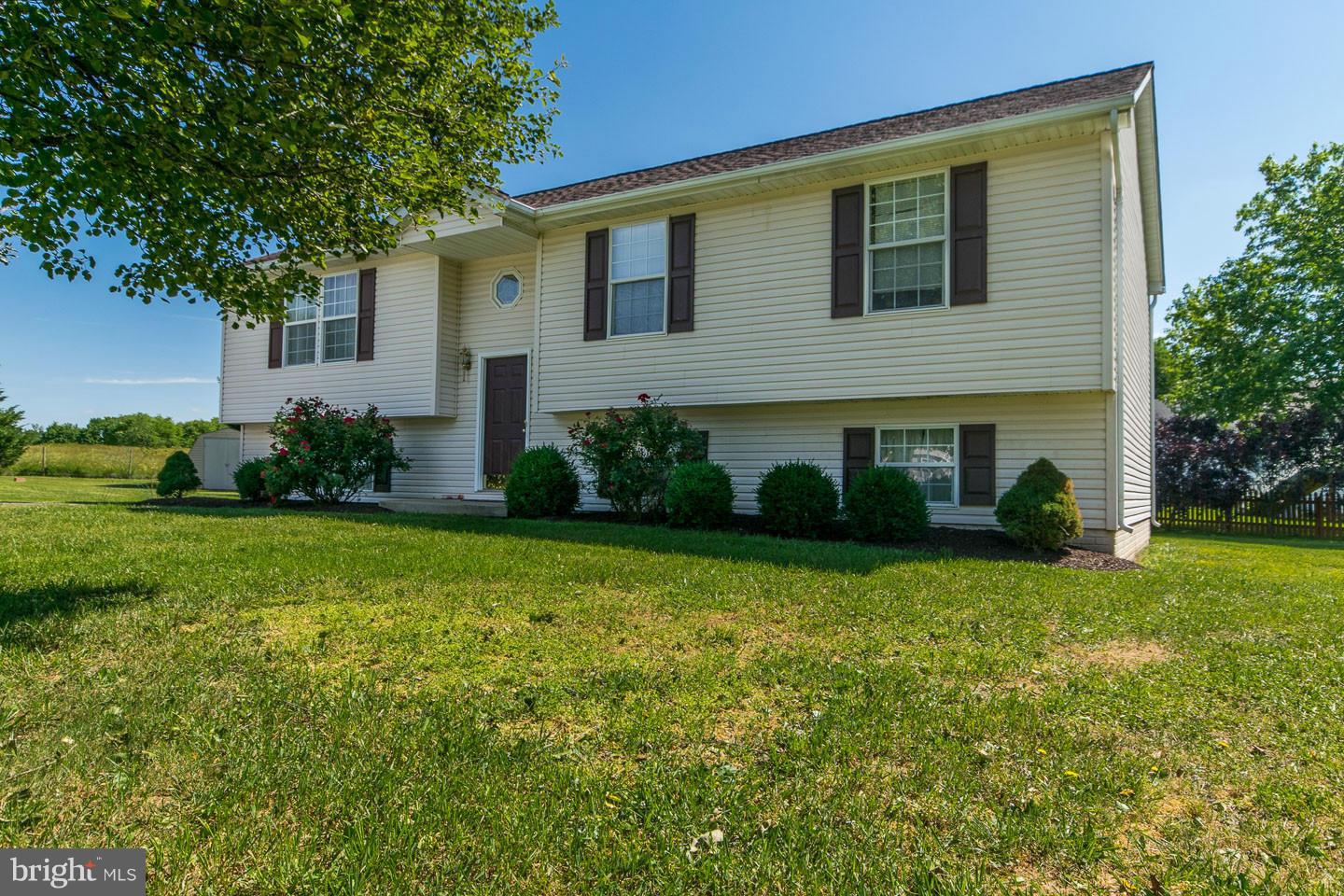 BRIAR RUN - Residential