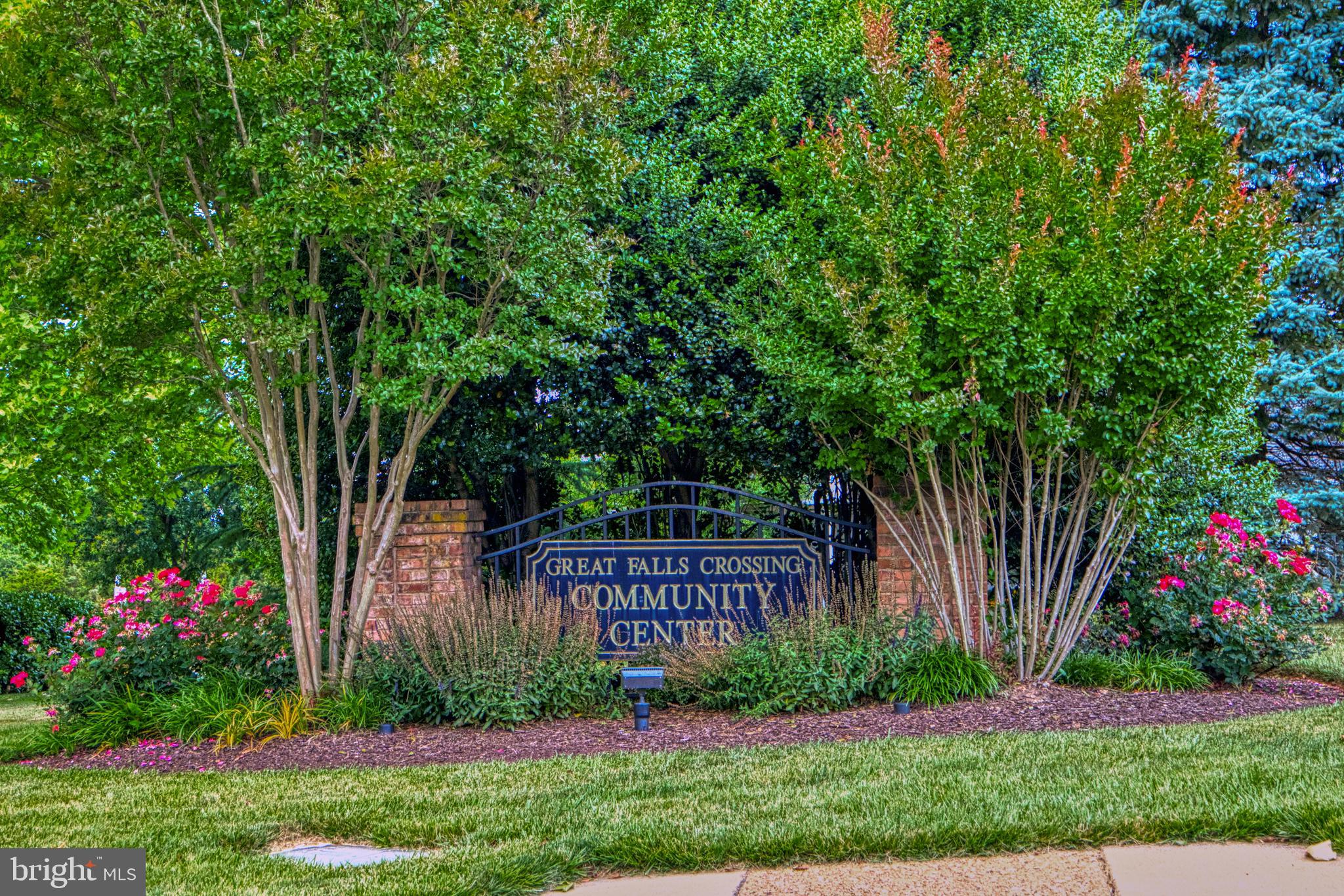 CRIPPENS CORNER - Residential