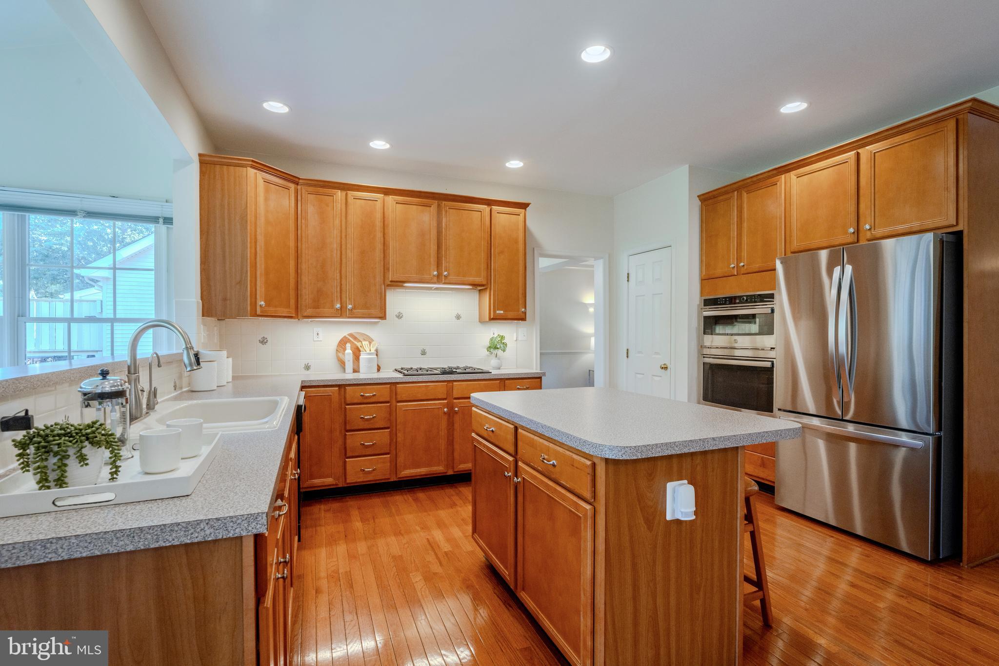 CRIPPENS CORNER - Residential