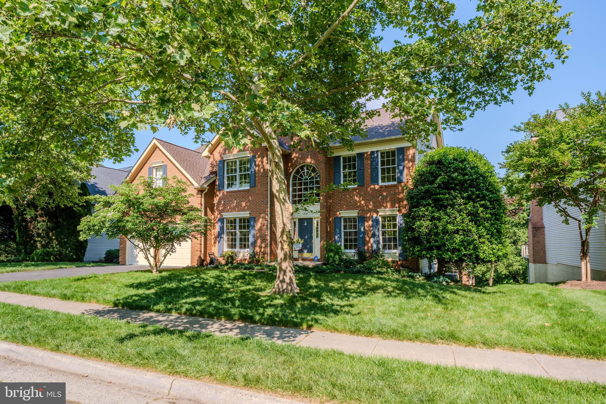 CRIPPENS CORNER - Residential