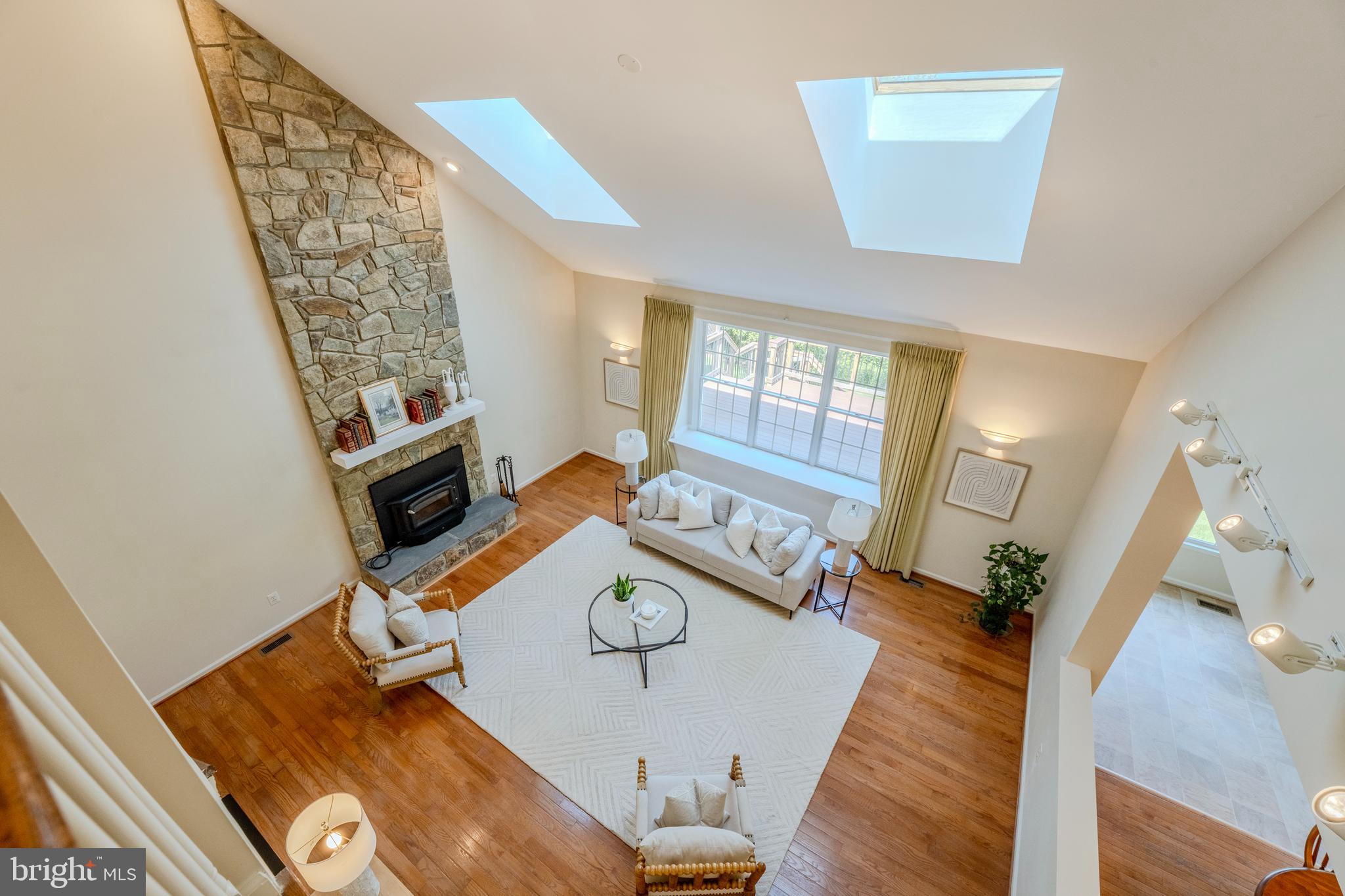CRIPPENS CORNER - Residential