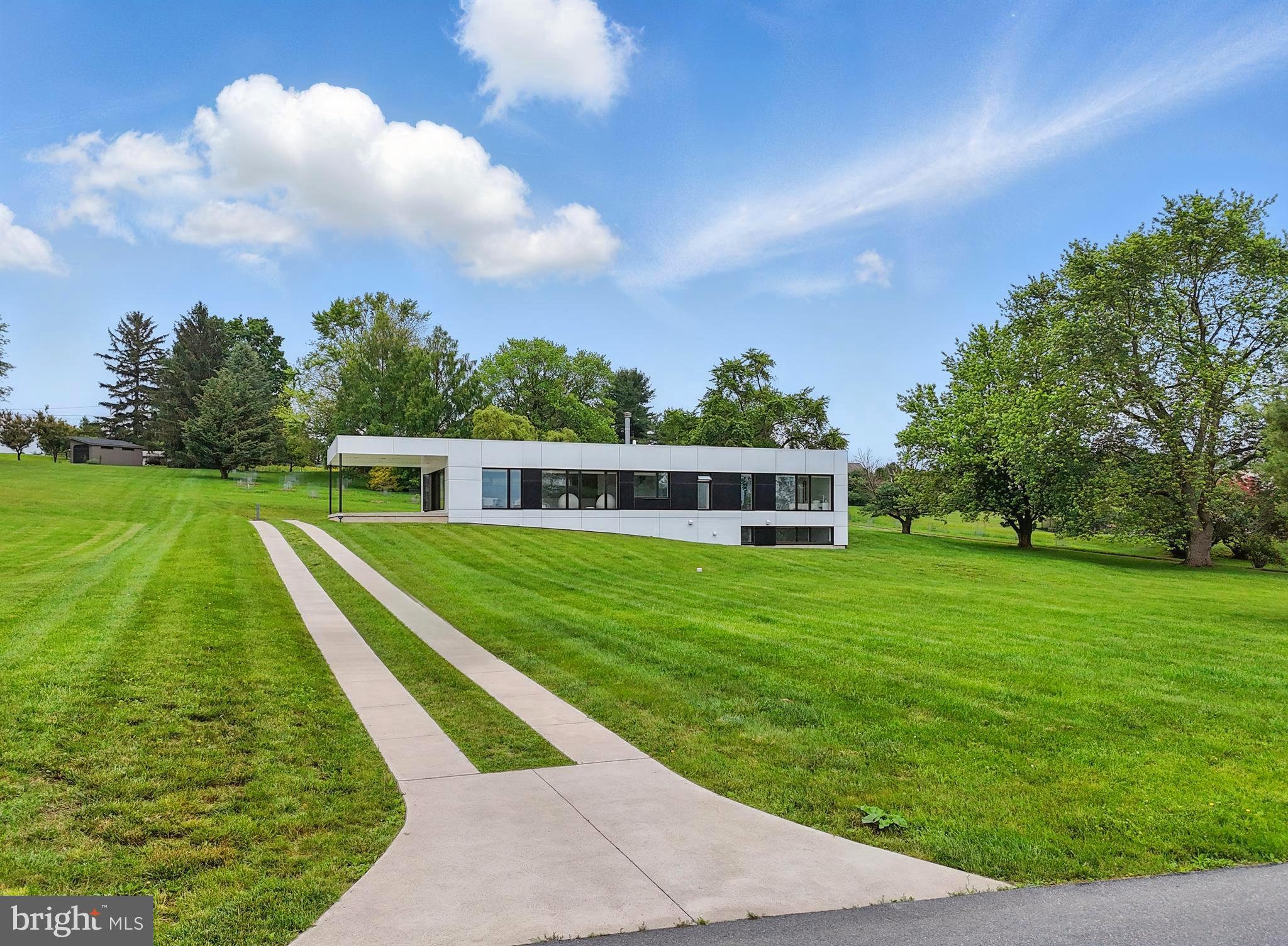 317 CLEARVIEW AVENUE
