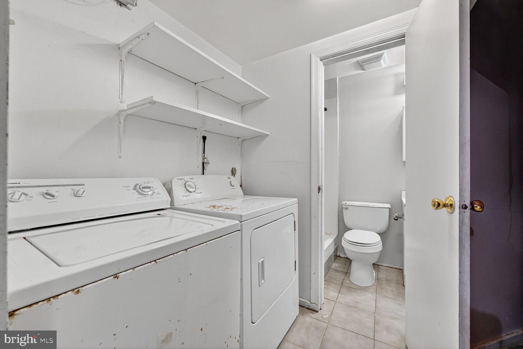 STRAWBERRY HILL EST SUB - Residential