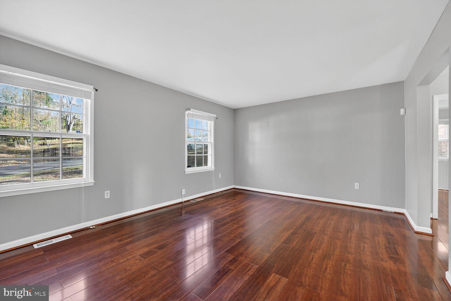 2319 WOODBERRY DRIVE