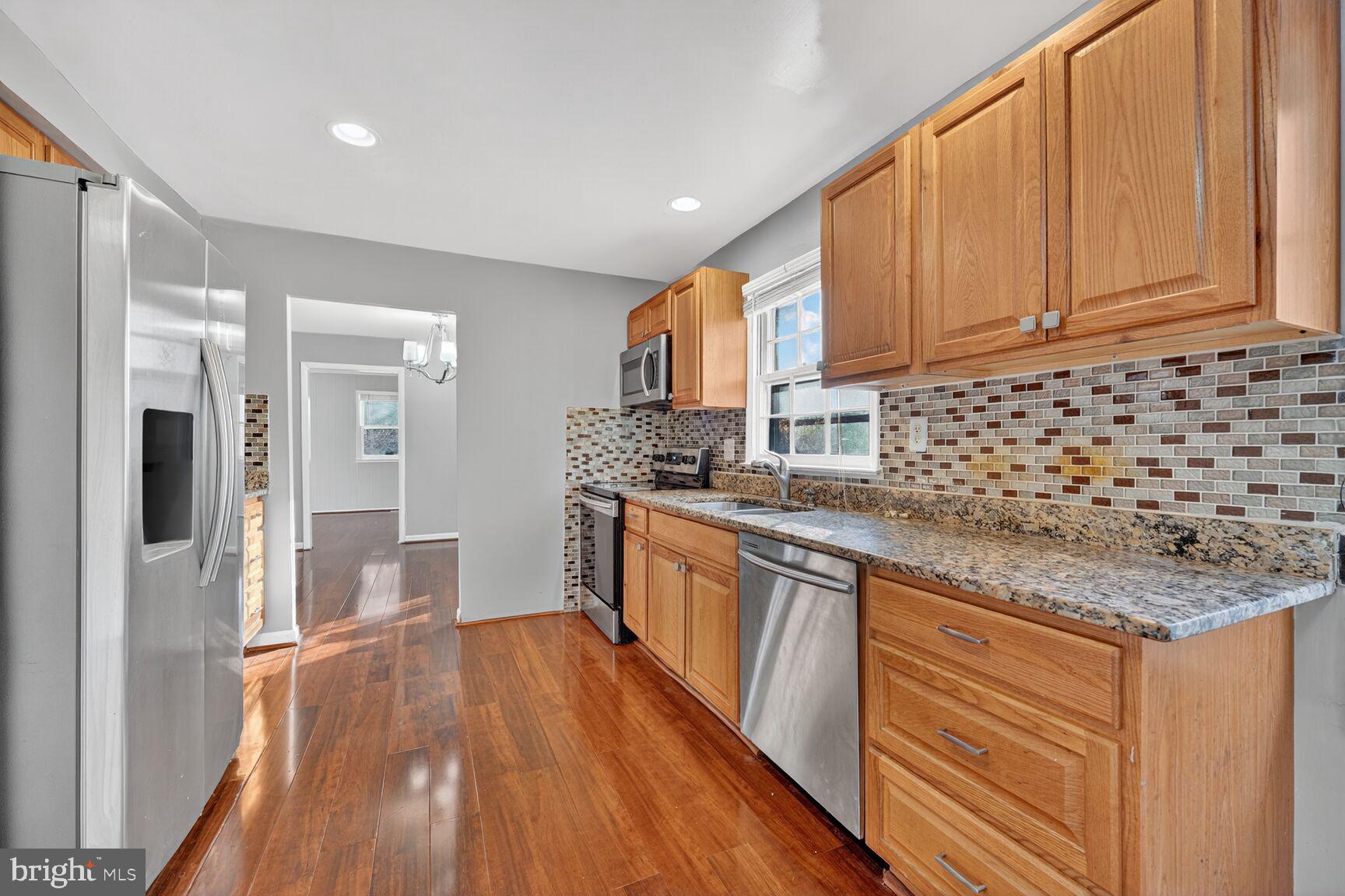 2319 WOODBERRY DRIVE