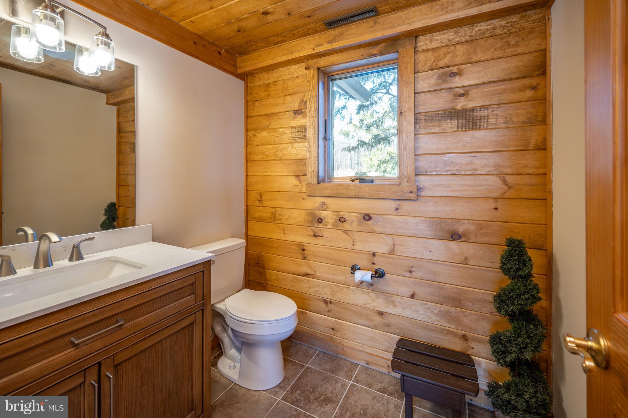 VISTAS OF WATERFRONT GREENS - Residential