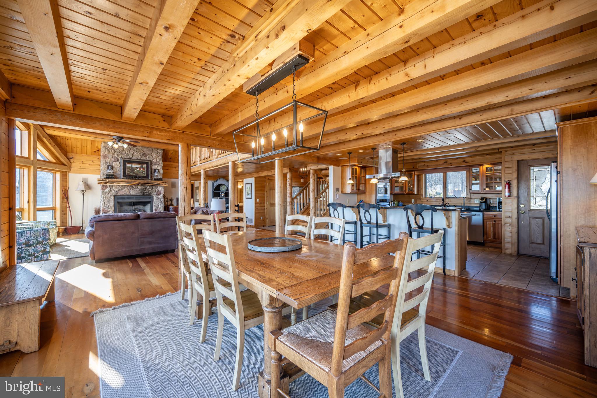 VISTAS OF WATERFRONT GREENS - Residential