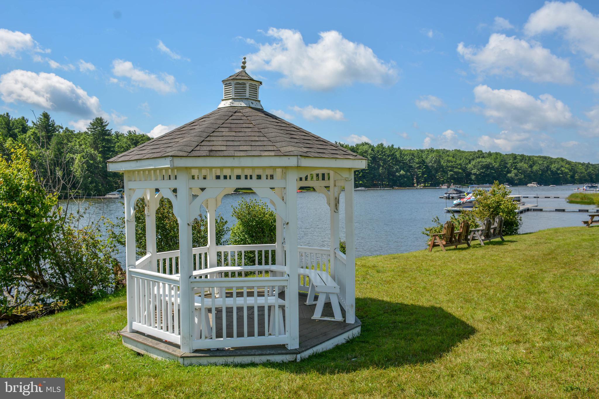 VISTAS OF WATERFRONT GREENS - Residential