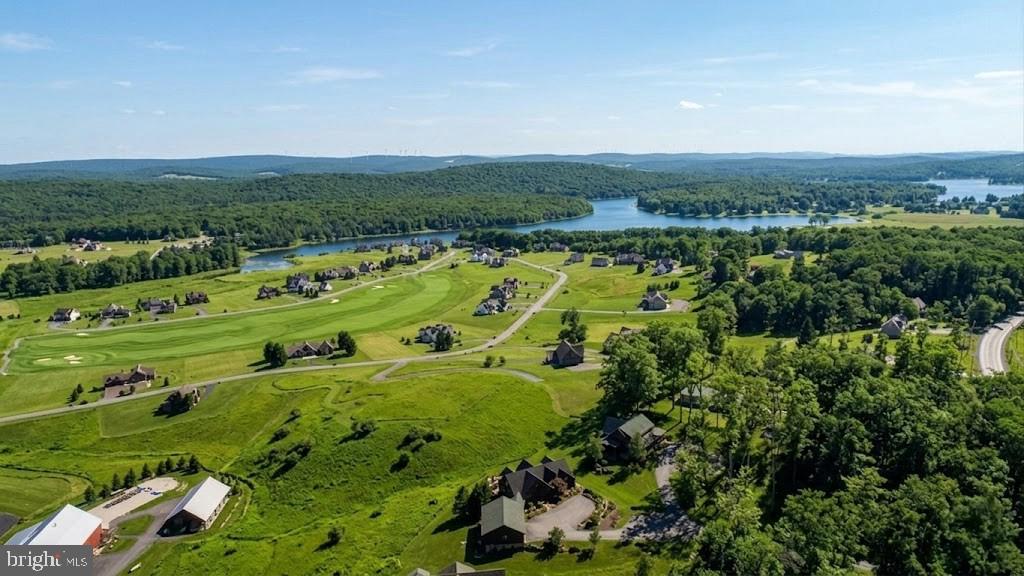 VISTAS OF WATERFRONT GREENS - Residential