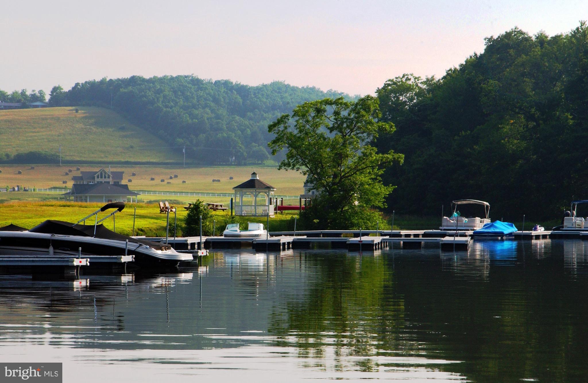 VISTAS OF WATERFRONT GREENS - Residential