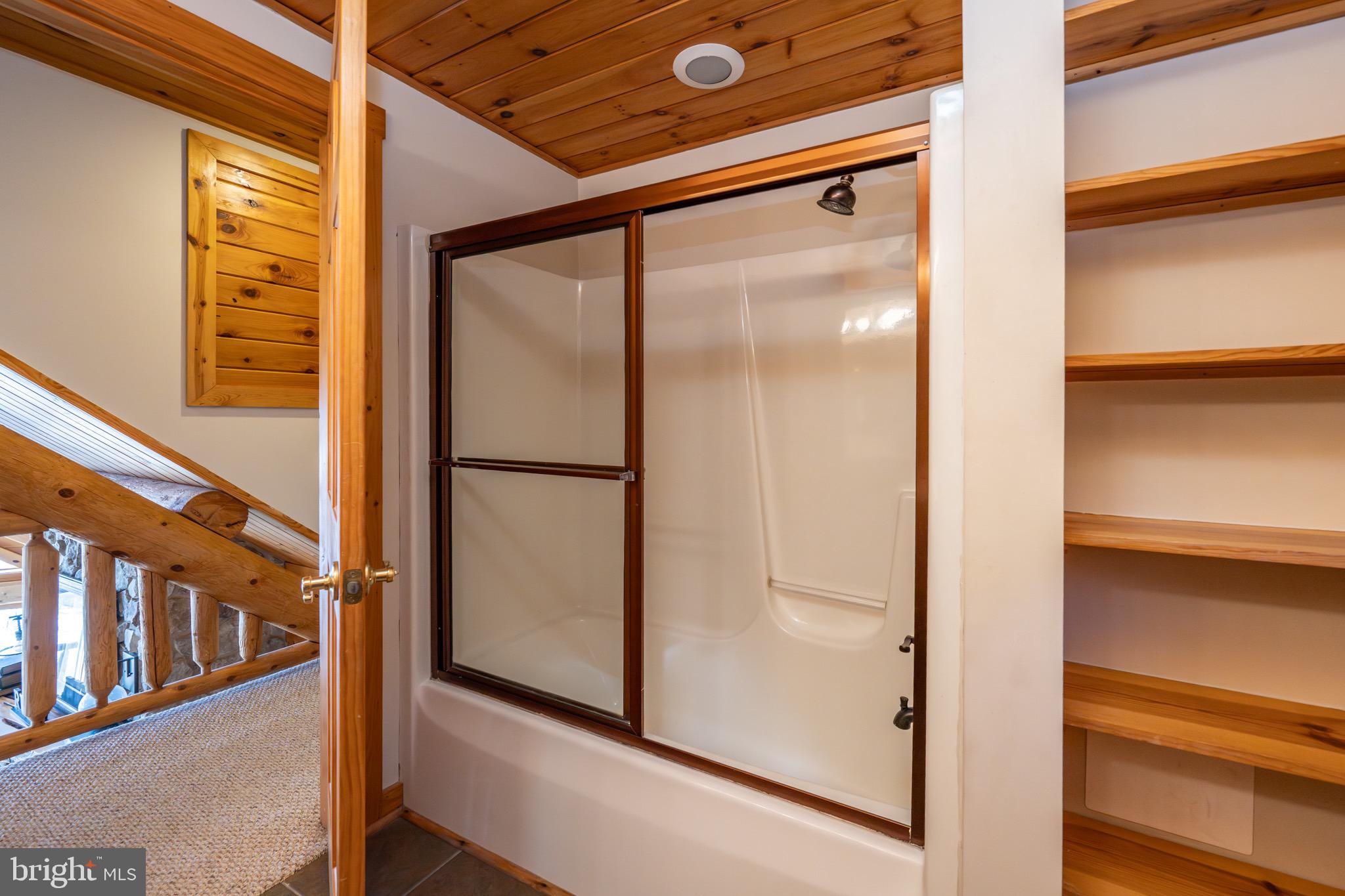 VISTAS OF WATERFRONT GREENS - Residential