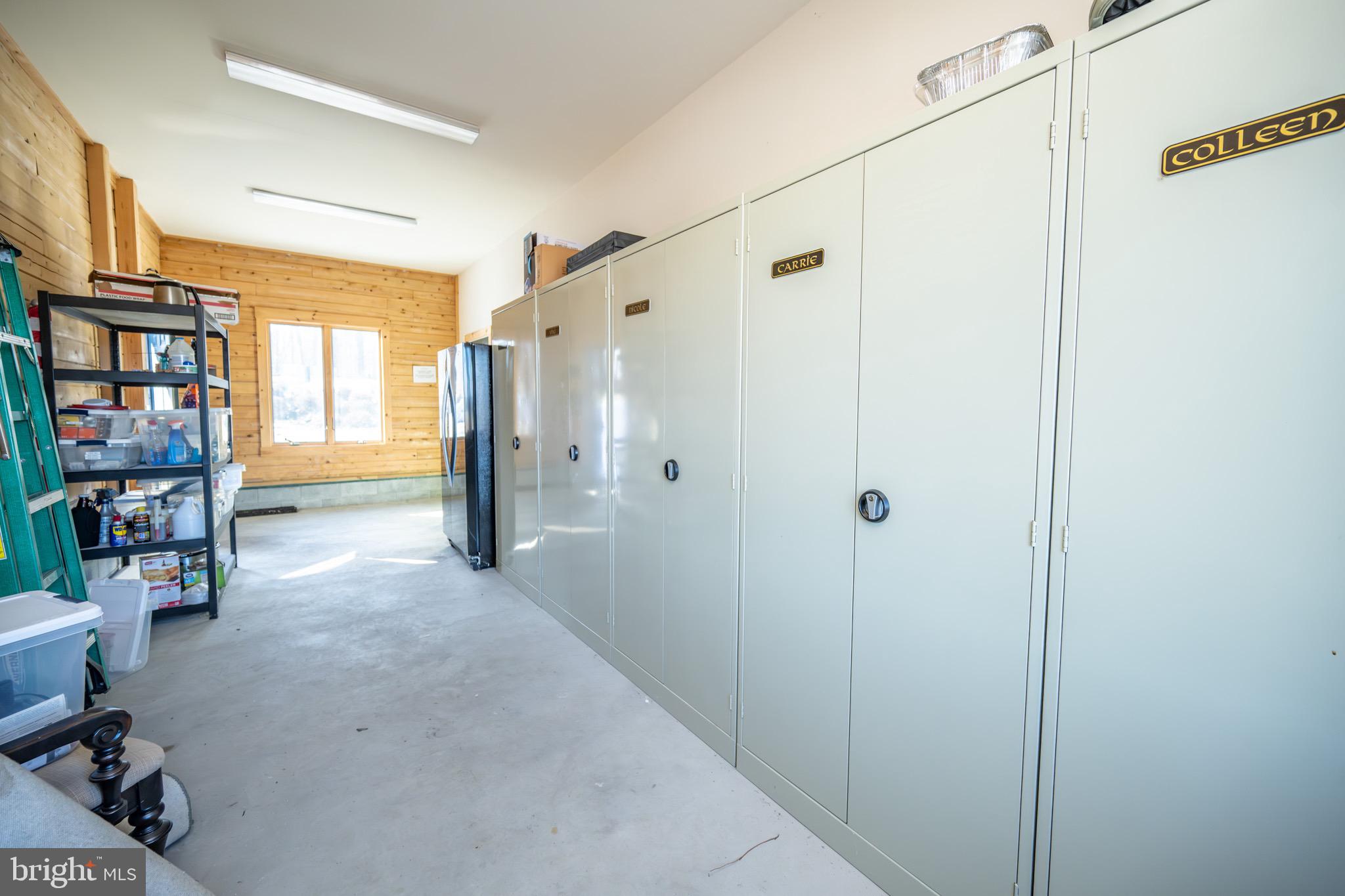 VISTAS OF WATERFRONT GREENS - Residential