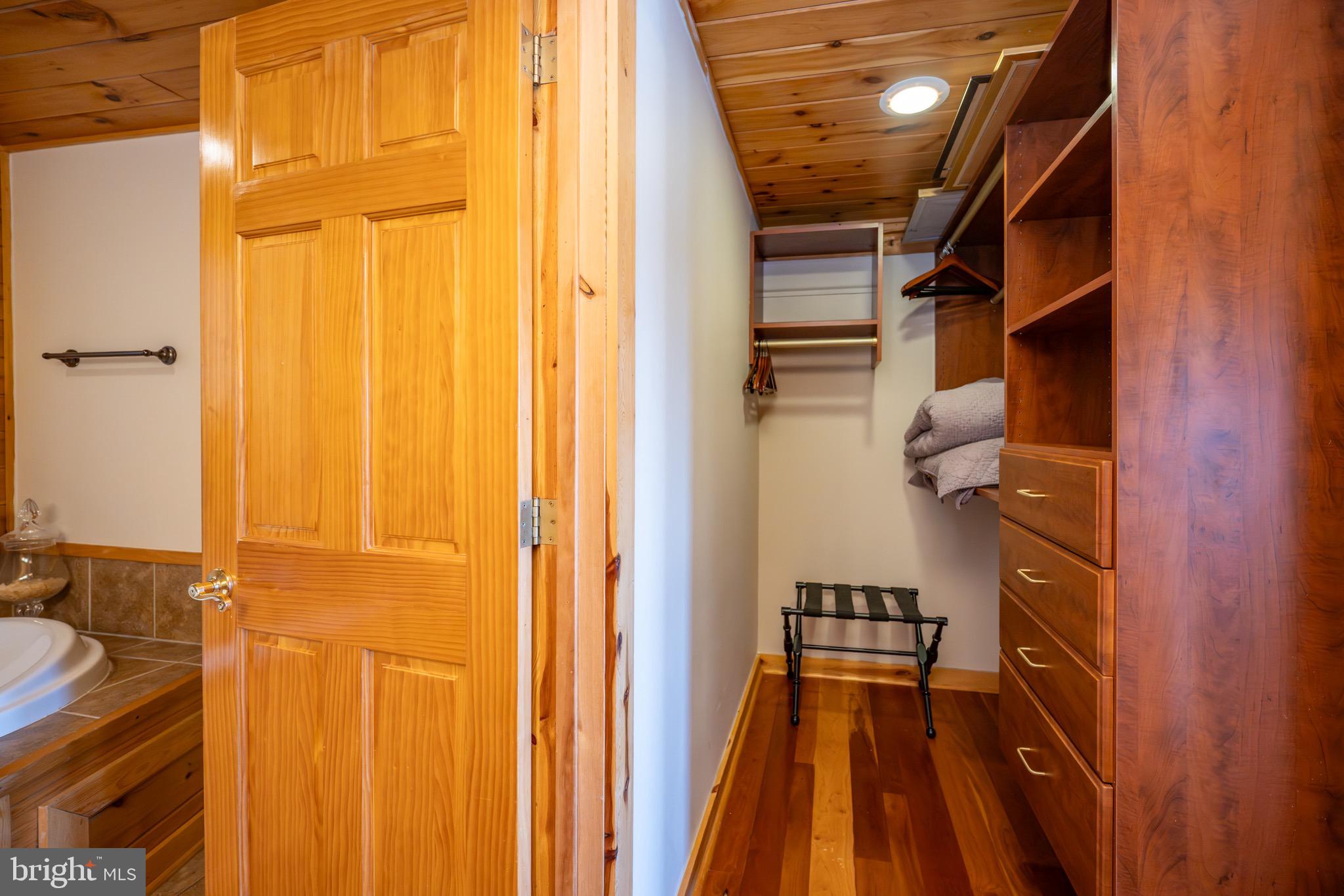 VISTAS OF WATERFRONT GREENS - Residential